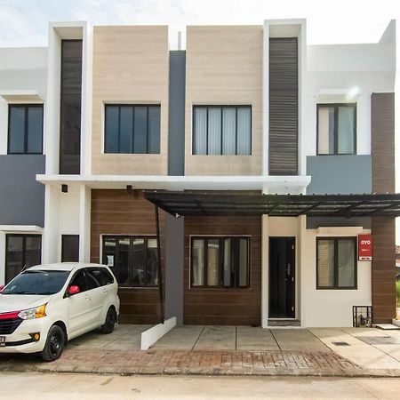 Oyo 3824 Columbus Residence J1 Telukjambe Ngoại thất bức ảnh