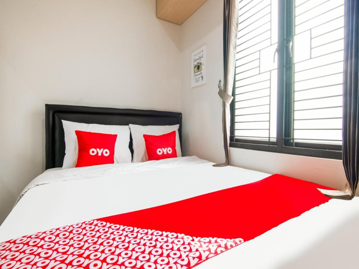 Oyo 3824 Columbus Residence J1 Telukjambe Ngoại thất bức ảnh