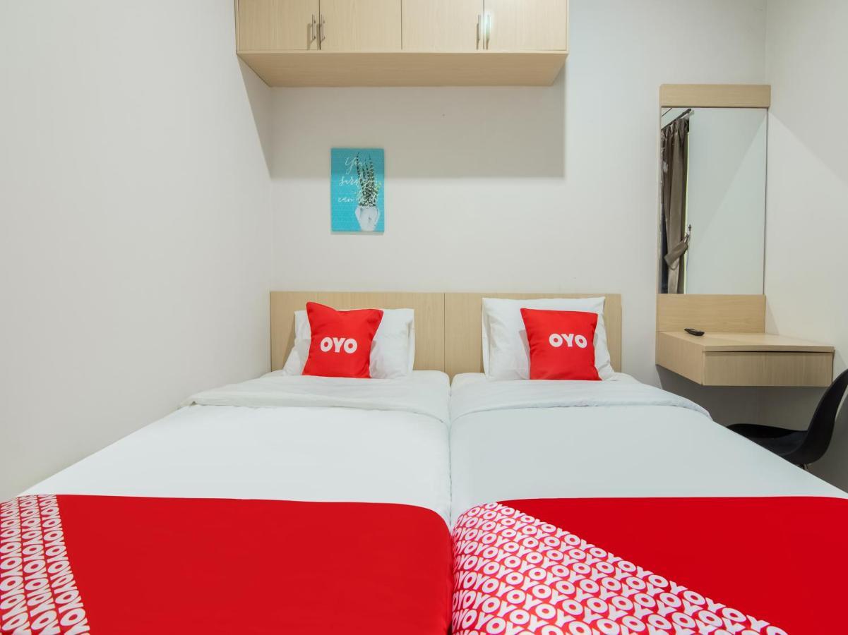 Oyo 3824 Columbus Residence J1 Telukjambe Ngoại thất bức ảnh