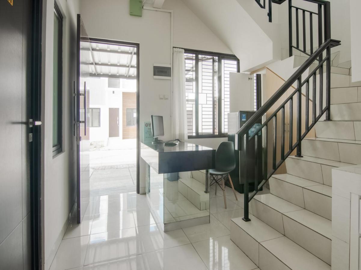 Oyo 3824 Columbus Residence J1 Telukjambe Ngoại thất bức ảnh
