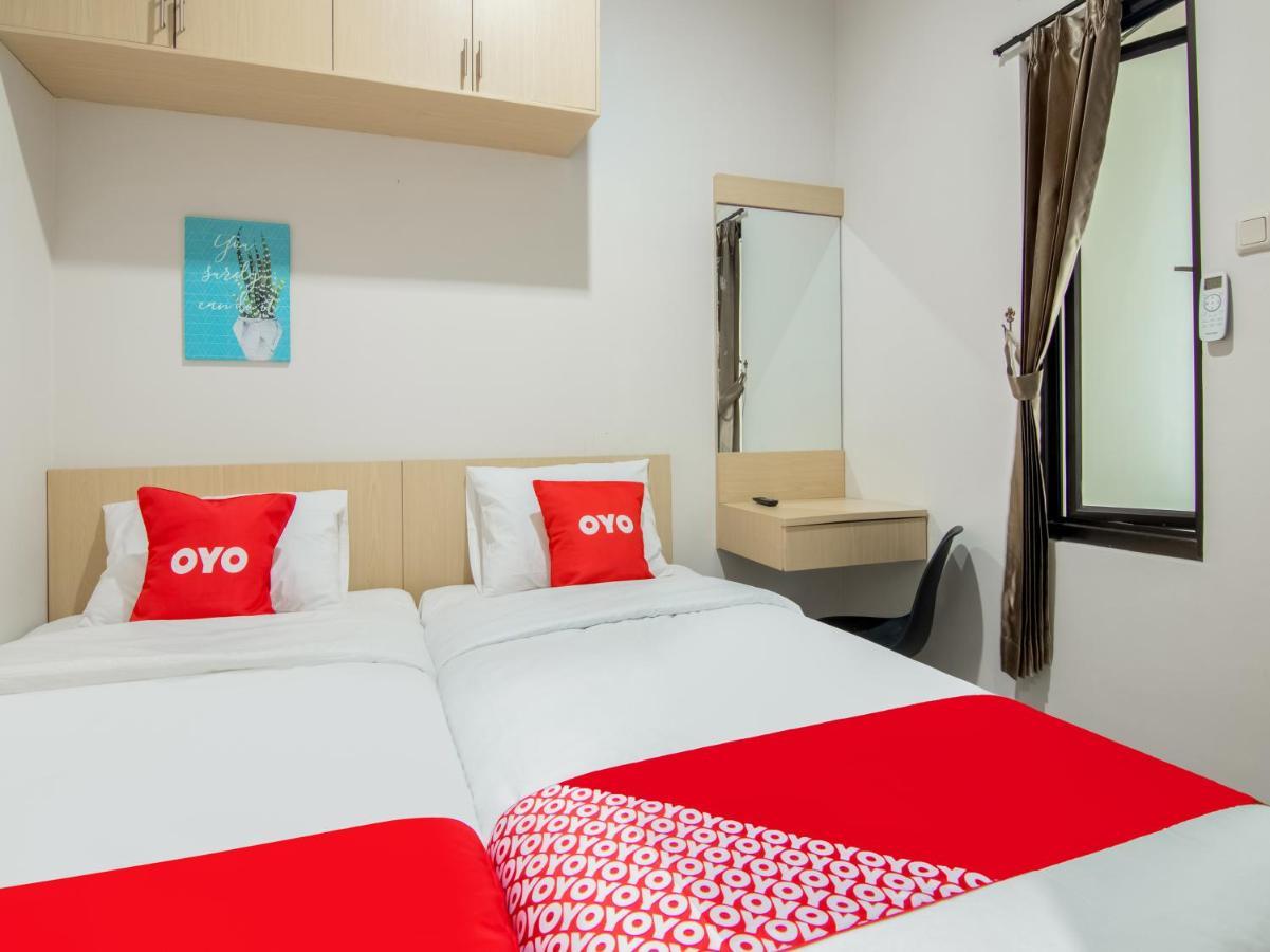 Oyo 3824 Columbus Residence J1 Telukjambe Ngoại thất bức ảnh